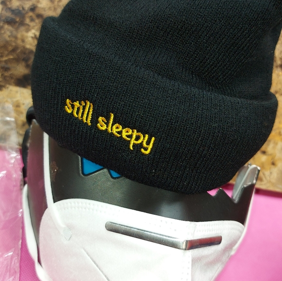 Hats outerwear - Picture 11 of 15